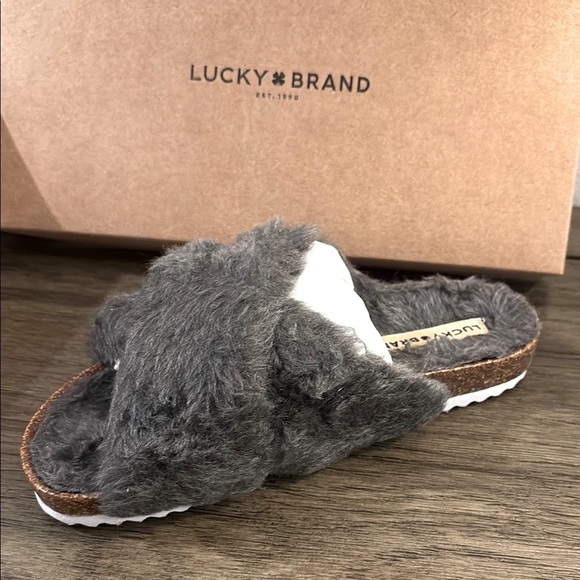 NIB [Lucky Brand] Marana Faux Fur Cork Slide Sandals in Graphite Women’s Sz 5.5 - Picture 4 of 12
